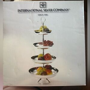 Vintage International Silver Co. 4 Graduating Tiers Server,Rare,Silver Plated